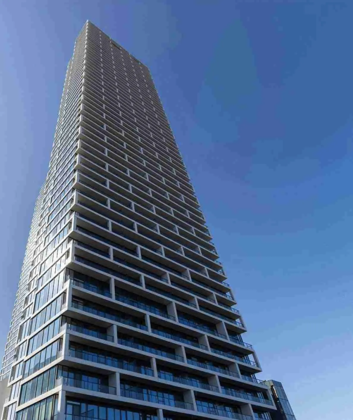 (BRAND NEW) 1 BED + 1 BATH CONDO IN VAUGHAN